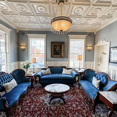 The Dahlonega Square Hotel&Villas Esterno foto