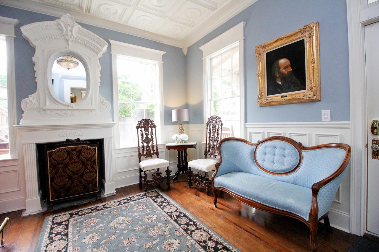 The Dahlonega Square Hotel&Villas Esterno foto