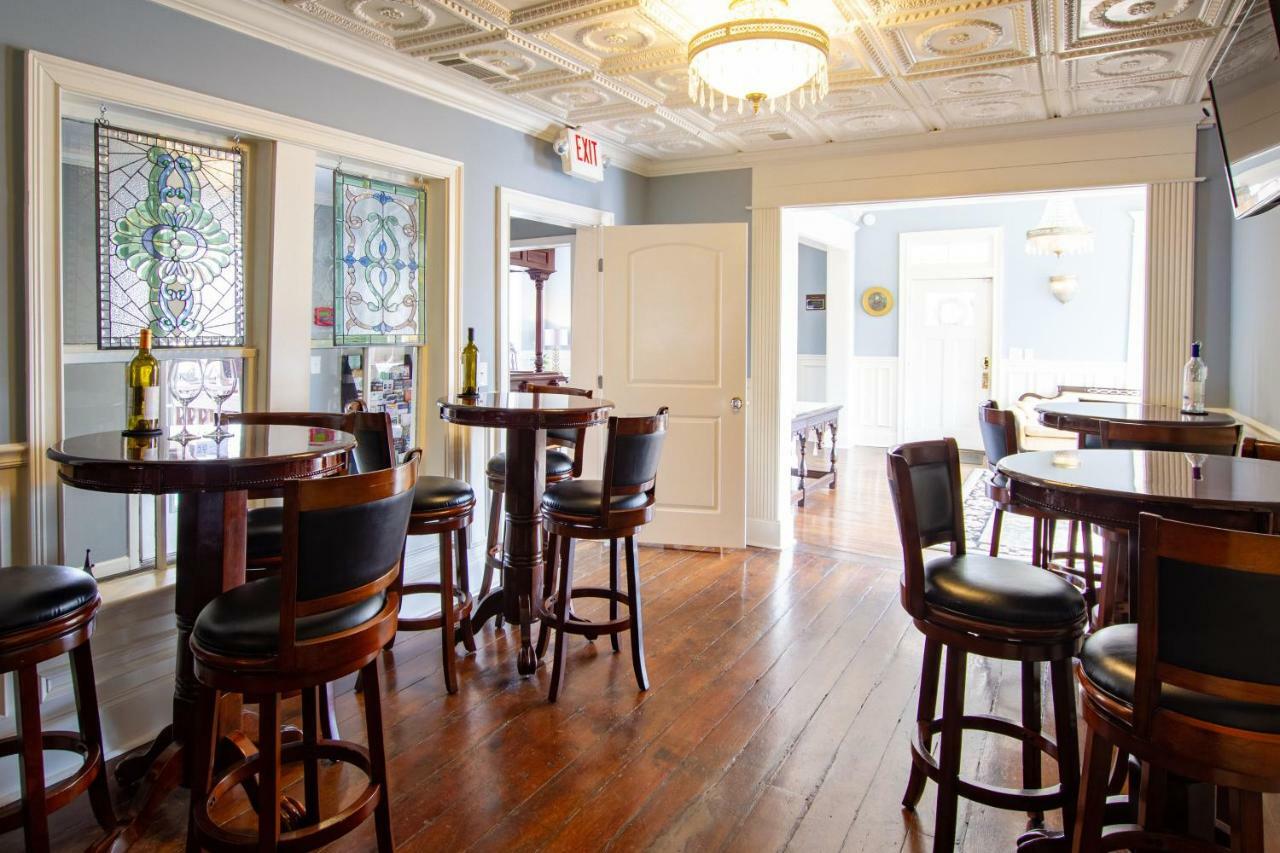 The Dahlonega Square Hotel&Villas Esterno foto