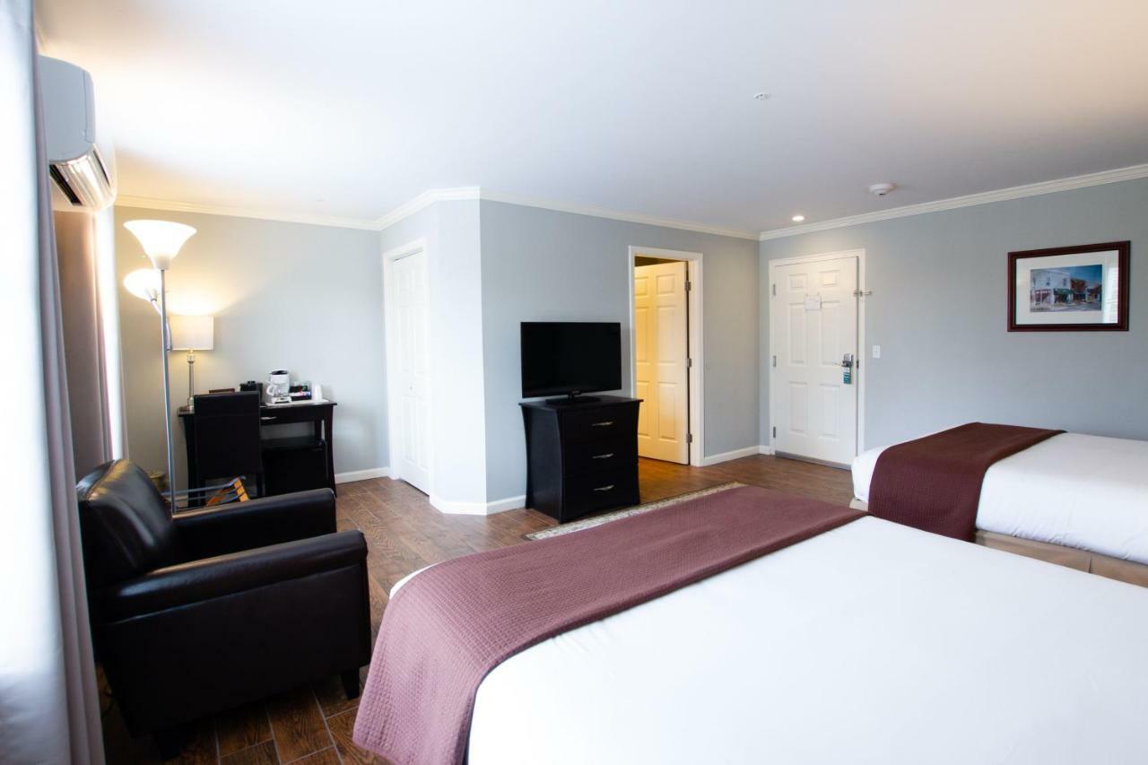 The Dahlonega Square Hotel&Villas Esterno foto