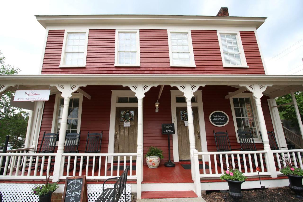 The Dahlonega Square Hotel&Villas Esterno foto