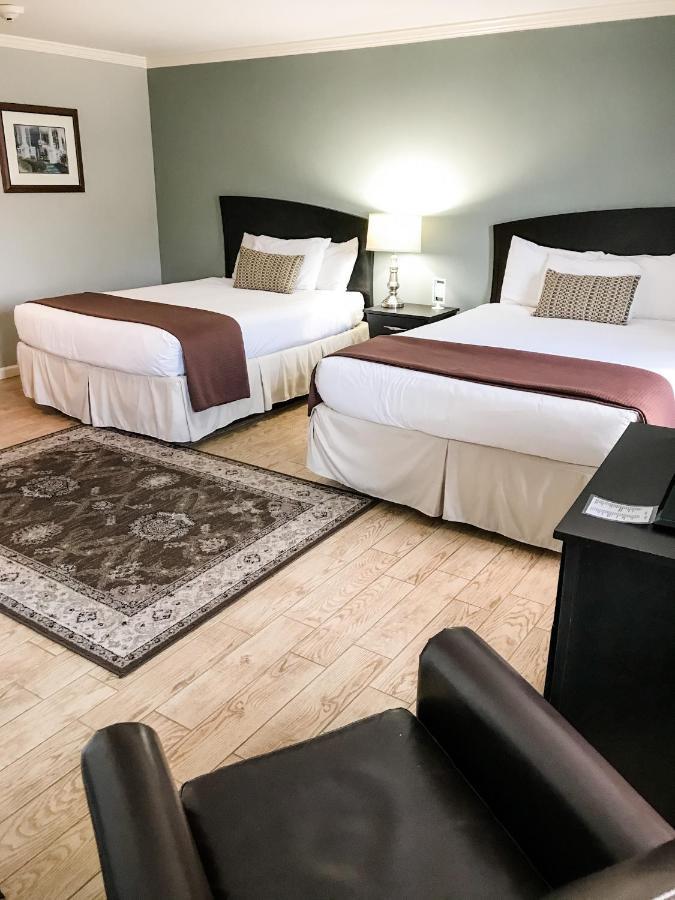 The Dahlonega Square Hotel&Villas Esterno foto